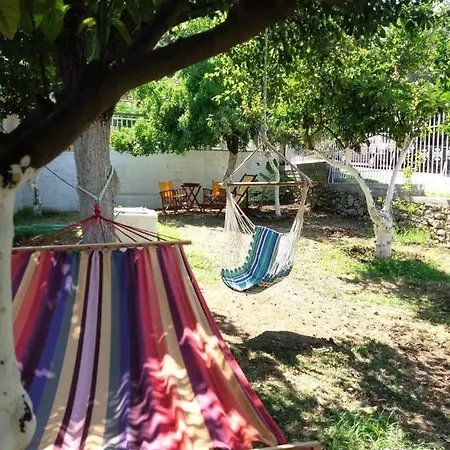 Oleander, 100m From The Center And The Sea 3* Sami (Kefalonia)