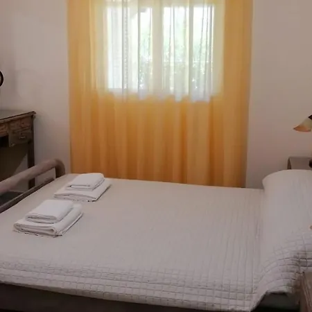 Hotel Oleander, 100m From The Center And The Sea Sami (Kefalonia)