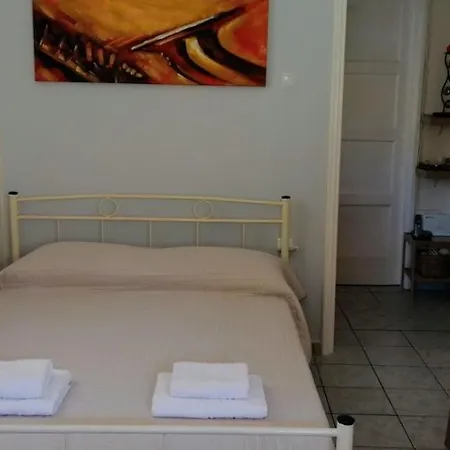 Hotel Oleander, 100m From The Center And The Sea